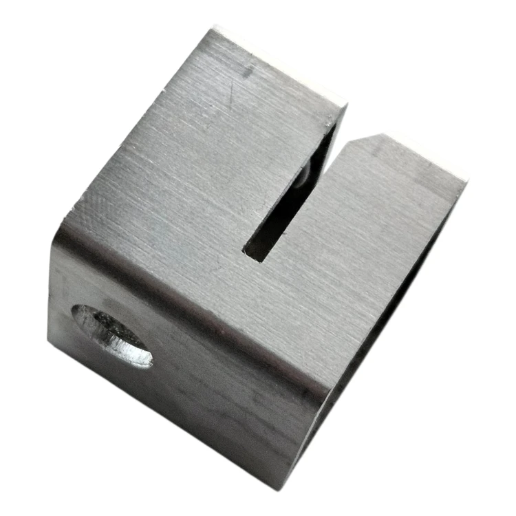 Synerga ZU-1 – univerzálny montážny držiak PV kliem pre carporty a pozemné konštrukcie 001-017 (3)